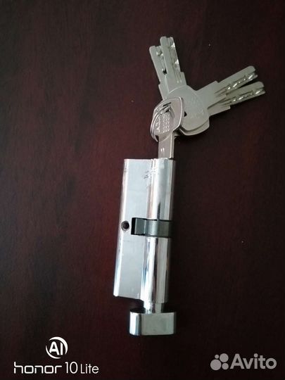 Личинка для замка с вертушкой