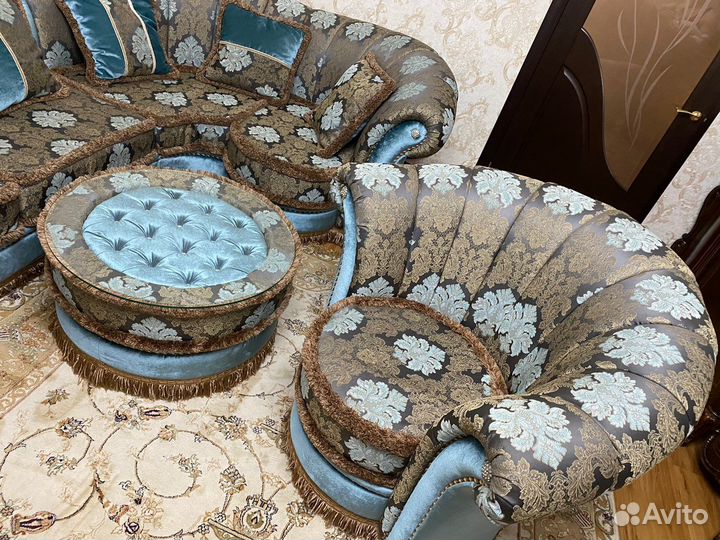 Угловой диван