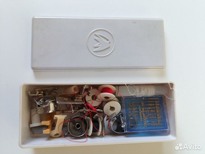 Продам швейную машинку 