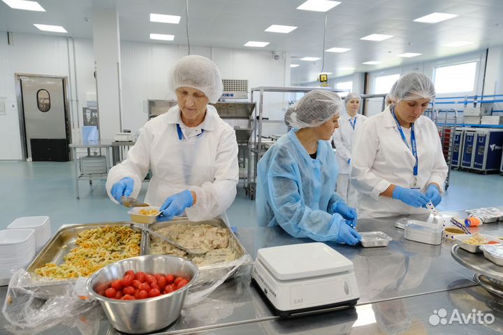 Комплектовщики на фабрику бортпитания (вахта)