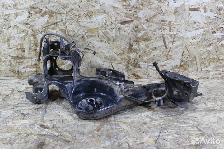 Рычаг задней подвески левый Nissan Juke F15