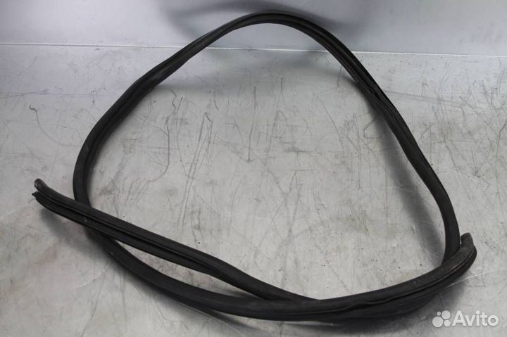 Уплотнитель кузова задней левой двери Hyundai-KIA