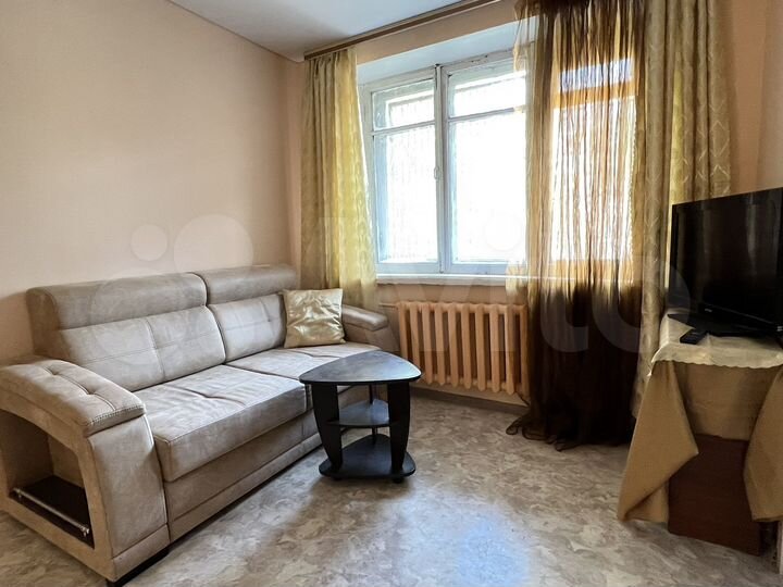 2-к. квартира, 42 м², 1/5 эт.