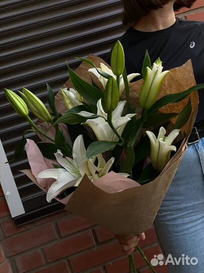 Букет лилии