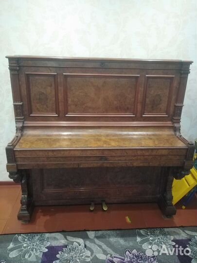Старинное немецкое пианино