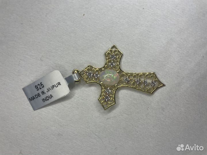 Крест серебрянный с опалом и топазом
