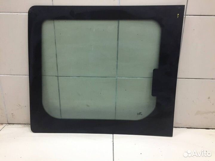 Стекло двери задней левой Ford Transit