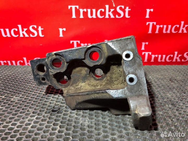 Кронштейн двигателя задний левый Daf XF106