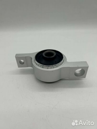 Сайлентблок рычага Toyota 4807530030