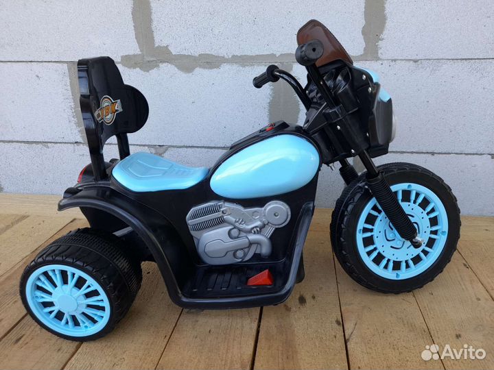 Детский трехколесный мотоцикл на аккумуляторе