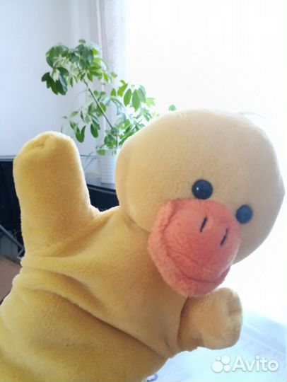 Кукла на руку. Утенок