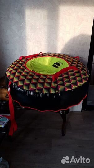 Тюбинг с пластиковым дном 95см