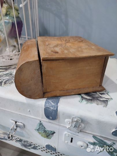 Старинная шкатулка книга