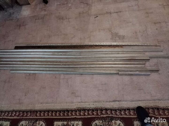 Уголок молдинг декоративный