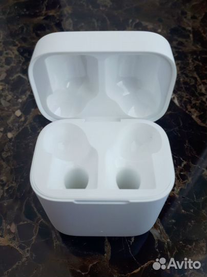 Беспроводные наушники xiaomi продаю