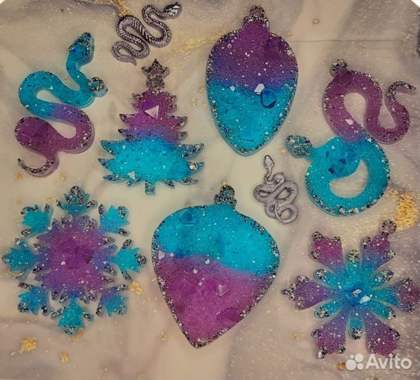 Новогодние игрушки в наличии и на заказ