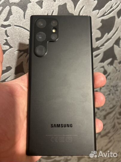 Samsung Galaxy S22 Ultra, 12/256 ГБ