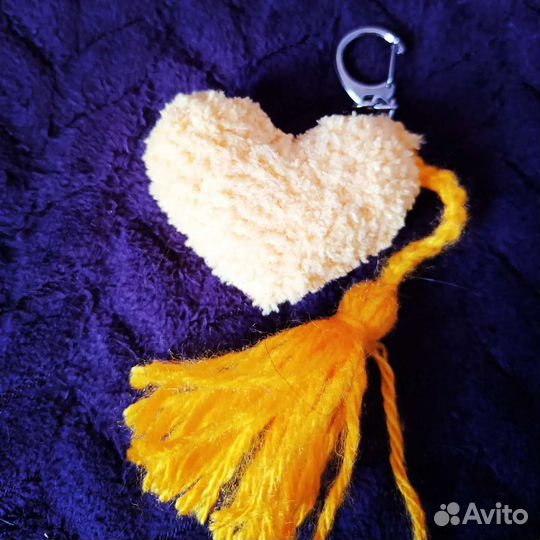 Брелок сердечко ручная работа