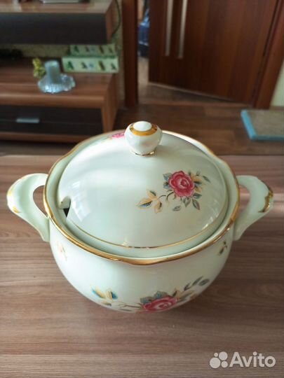 Супница Кастрюля