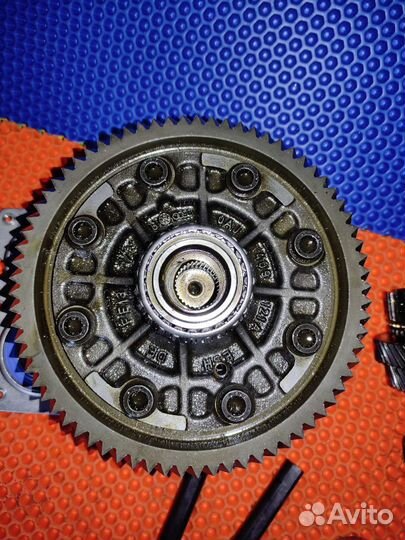 Главная пара 73/18 МКПП NHW. Подшипник в колокол