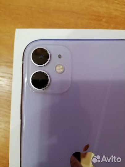 iPhone 11, 64 ГБ