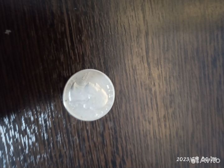 Монета liberty quarter dollar 1977