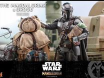 Hot Toys Star Wars Mandalorian and Grogu Deluxe
