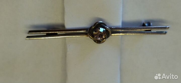 Брошь.серебро 875 проба(звезда) горный хрусталь мю
