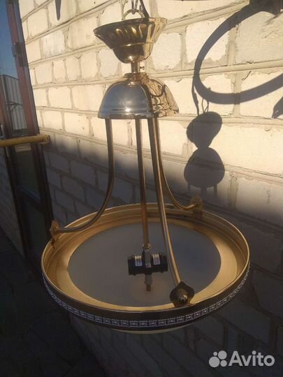 Светильники настенные и люстра