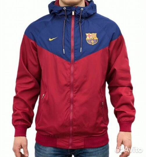 Ветровка Барселона