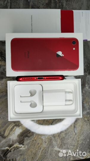 iPhone 8, 64 ГБ
