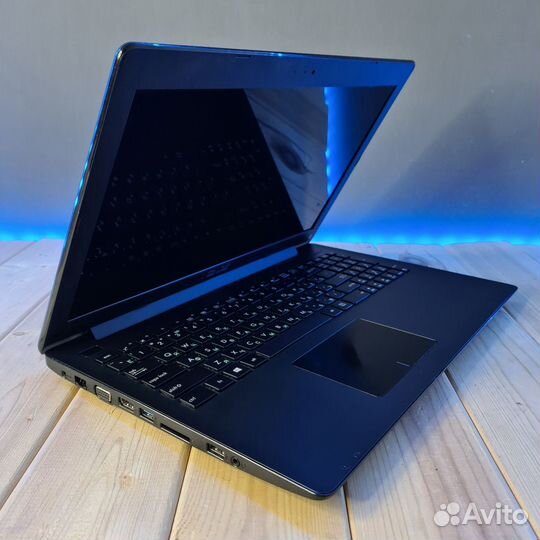 Ноутбук Asus F553M