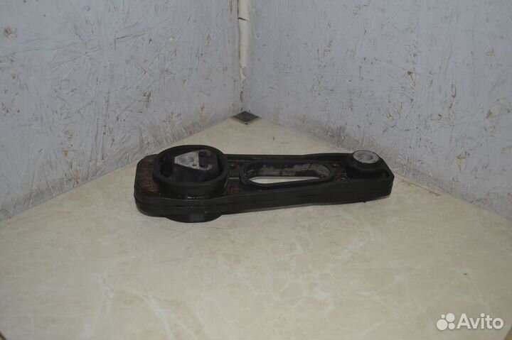 Подушка кпп задняя Renault Duster