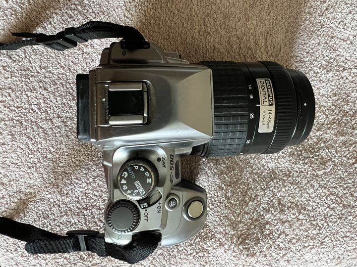 Зеркальный фотоаппарат