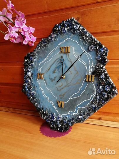 Часы настенные из эпоксидной смолы