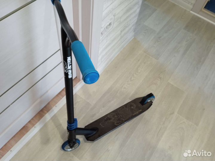 Трюковой самокат