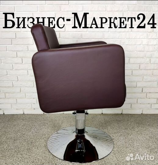 Парикмахерское кресло P-004328
