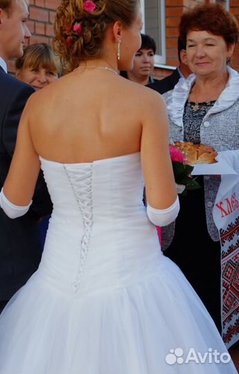 Шикарное свадебное платье