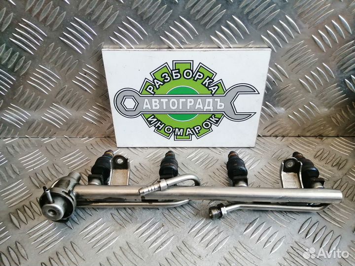 Рампа топливная Audi A4 B5 1.8 ADR 125 л.с 1996г