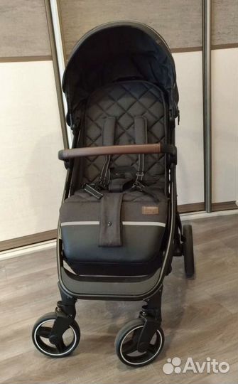 Прогулочная коляска carello bravo