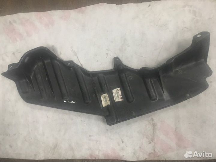 Защита двигателя Toyota Estima Emina CXR10G 2tzfe