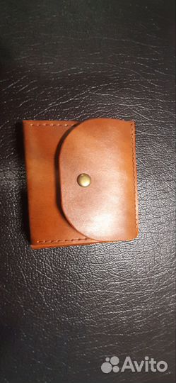 Кожаный кошелёк с внешней моетницей