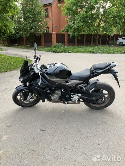 BMW S1000r
