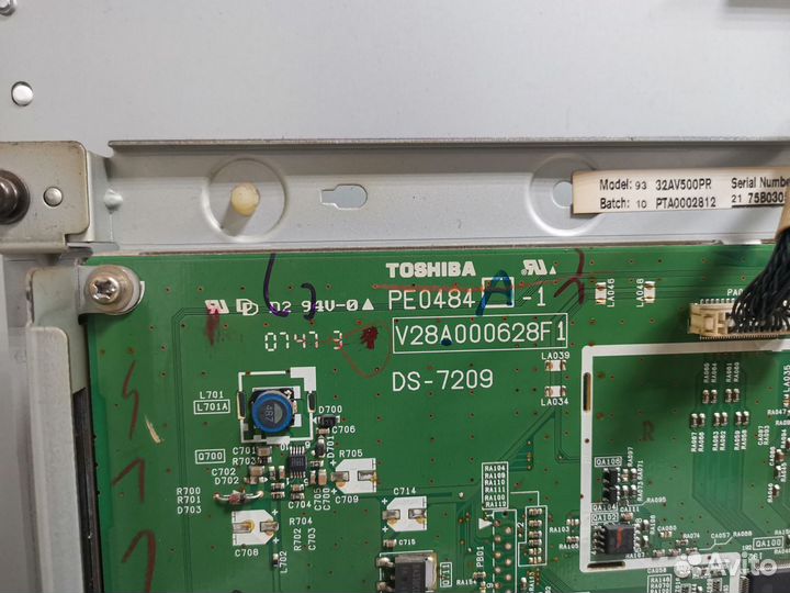 Телевизор Toshiba 32AV500PR (Разбор)(По запчастям)