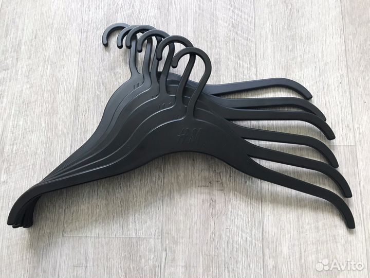 Вешалки плечики H&M взрослые 6 шт
