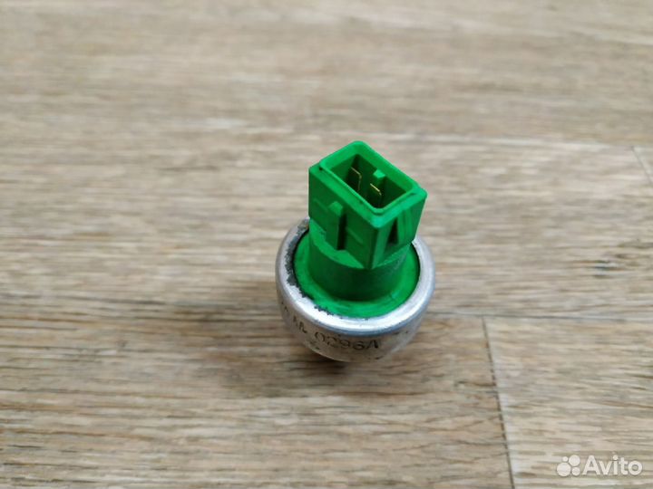 Датчик гидроусилителя Ford Mondeo III / Focus I