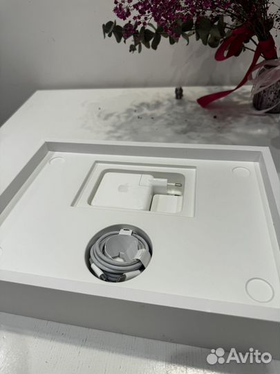 MacBook Pro (13-inch, 2019)