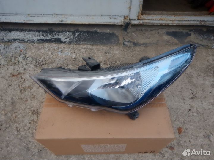Фара левая Hyundai Solaris 2020