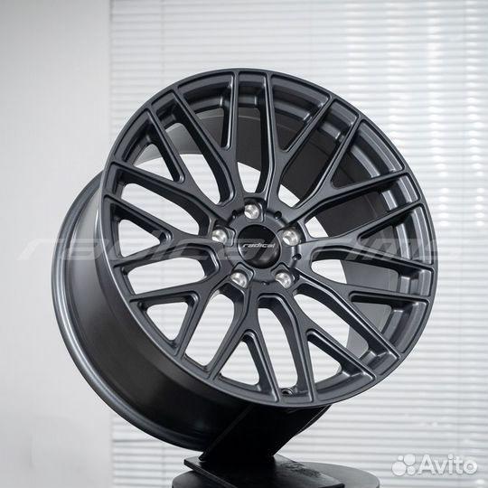 Radical EVO-2 19x8.5 + 19x9.5 5x112 Satin Graphite