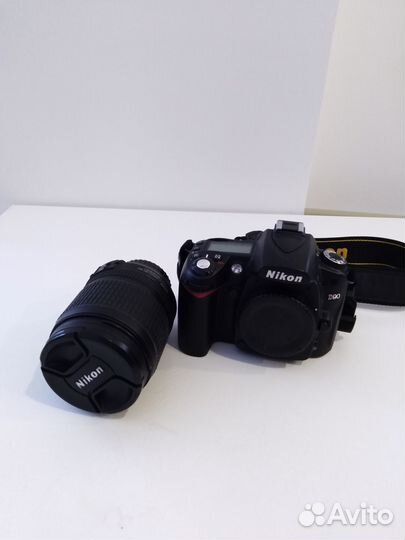 Nikon D90 Kit AF-S DX nikkor 18-105mm f/3.5-5.6G